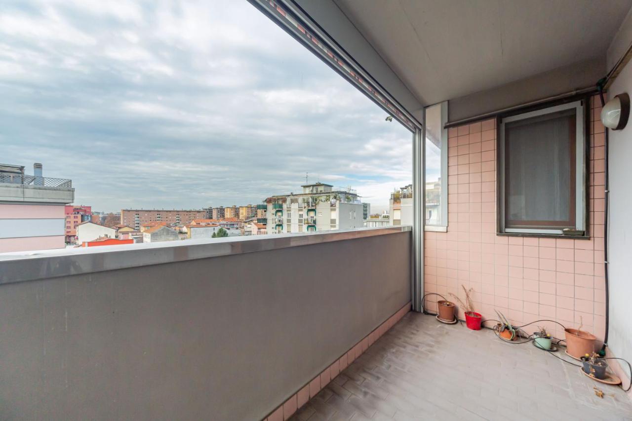 Cozy Apt - Private Parking & Terrace Apartment Milan Exterior photo